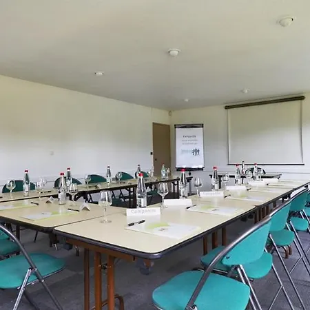 Hotel Campanile St Nicolas Lez Arras 2*